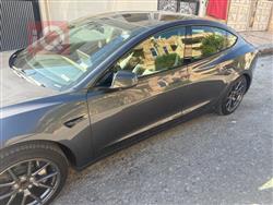 تسلا موديل 3